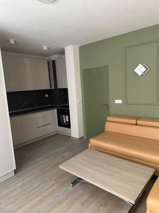 Дава се под наем Тристаен апартамент в Търговище, Център - 82 кв.м за 433.5 € - Снимка #6