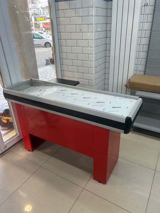 Rafturi metalice durabile și estetice