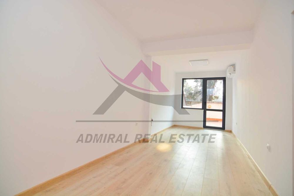 Дава се под наем Офис в Варна, Център - 67 кв.м за 500 € - Снимка #1