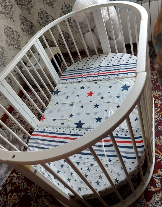 Bolalar kravati sotiladi