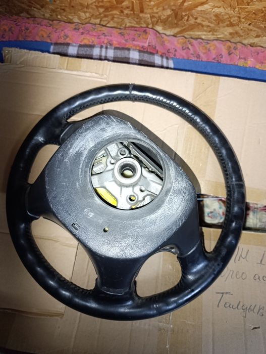 стопаки  руль Субару дверные карты  В4