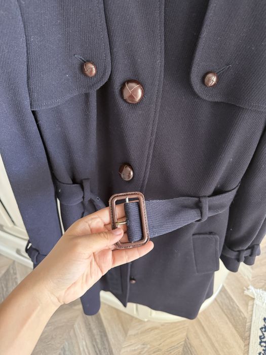 Продам пальто Moschino оригинал
