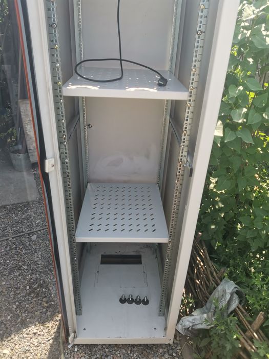 Коммутационный шкаф