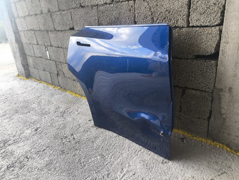 Задна дясна врата от Tesla model Y LR 2020