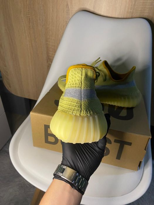 Adidas yeezy 350 v2 "Marsh"
