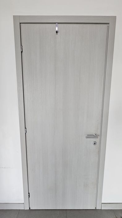 Usi AGB Italia Pal plin grele cu 3 balamale