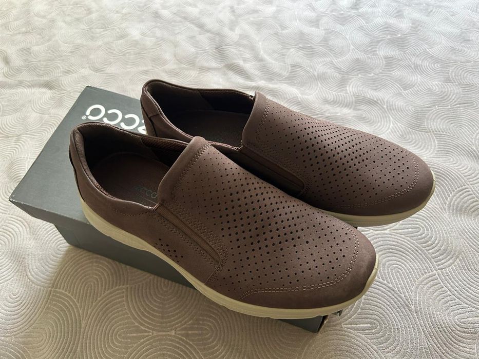 Слипоны, мокасины от Ecco и сандалии Clarks