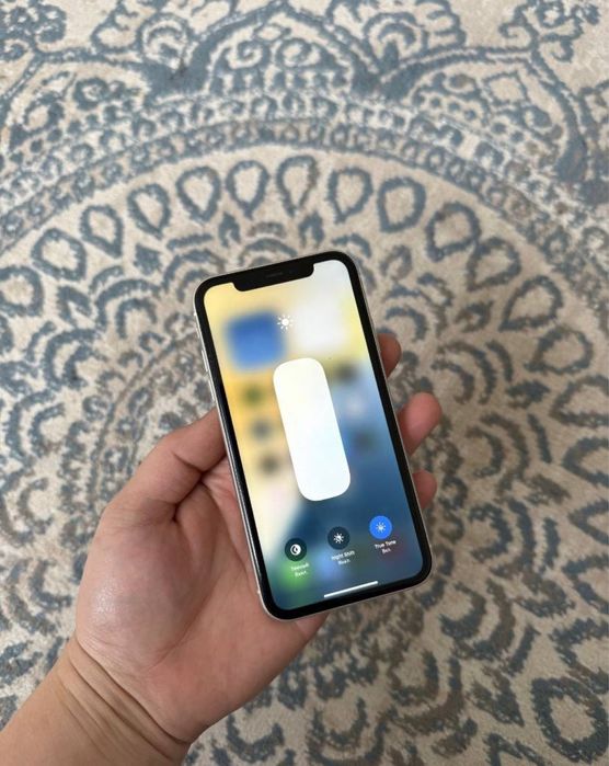 Айфон 11 обмен на один