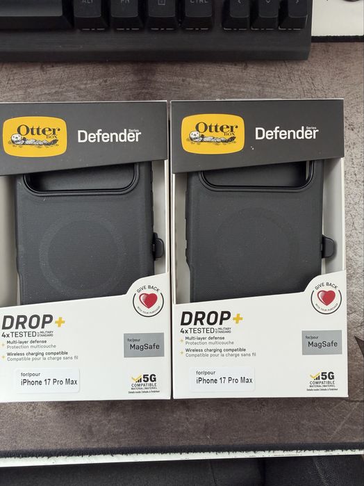 Husa OtterBox Defender 17 Pro Max / 17 Pro / 17