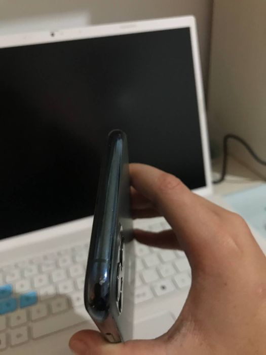 Iphone 11 pro max sotiladi ! Srochni