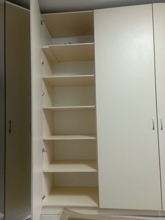 Продам шкаф большой