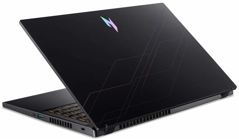 Acer Nitro V15 FHD IPS 165Hz Core 5-210H DDR5 16 GB SSD 512 RTX 4050 6