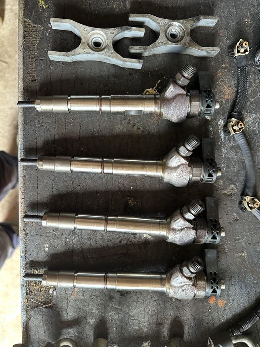 Kit injectie Vw Passat B8 Golf 7 Skoda octavia 3 superb 3 2.0 tdi DFC ...