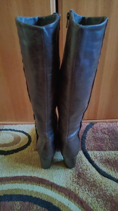 Vand cizme de dama, din piele naturala