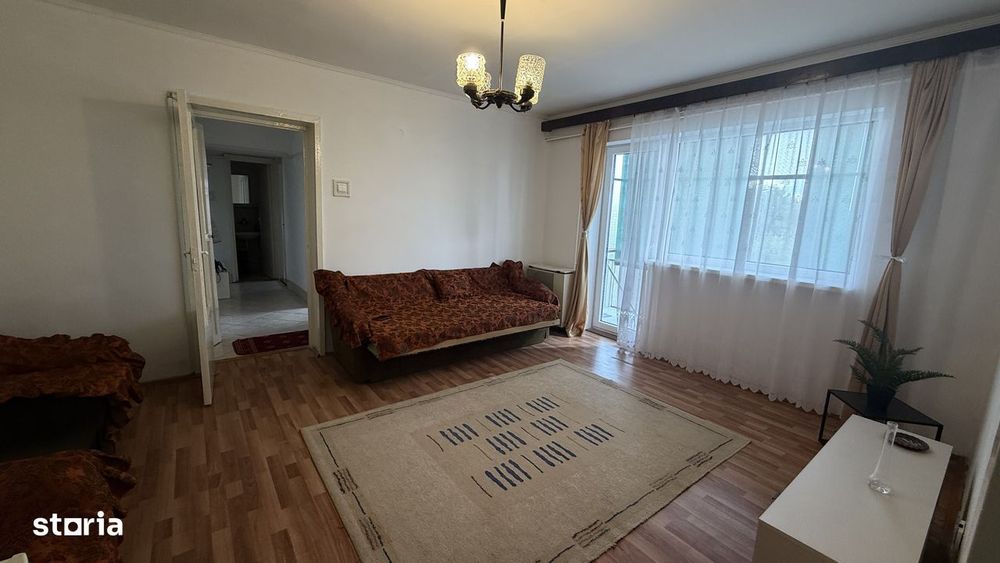 DE VÂNZARE – Apartament cu 3 camere în Carei, cartierul MV1 –zona Ludy