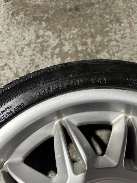 Комплект дисков с резиной bmw E36 R17 39 style