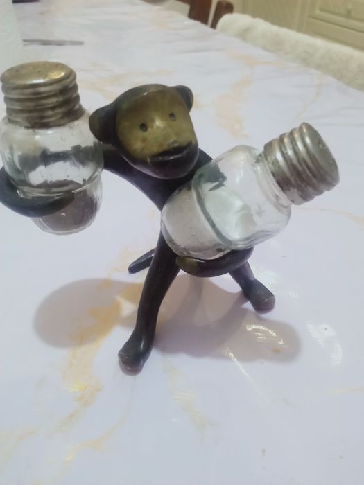 Солонка-перечница