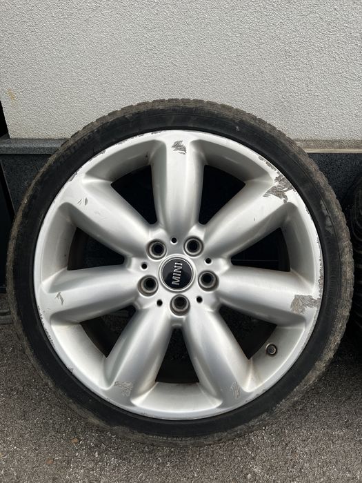 Джанти R126 и гуми за Mini