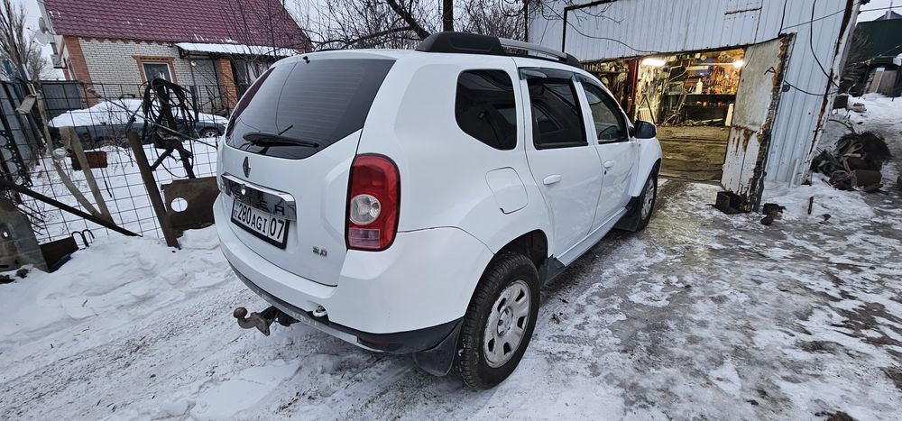 Продам рено дастер 2,0