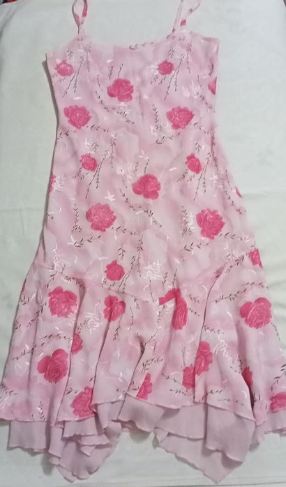 Продам женские летние платья.