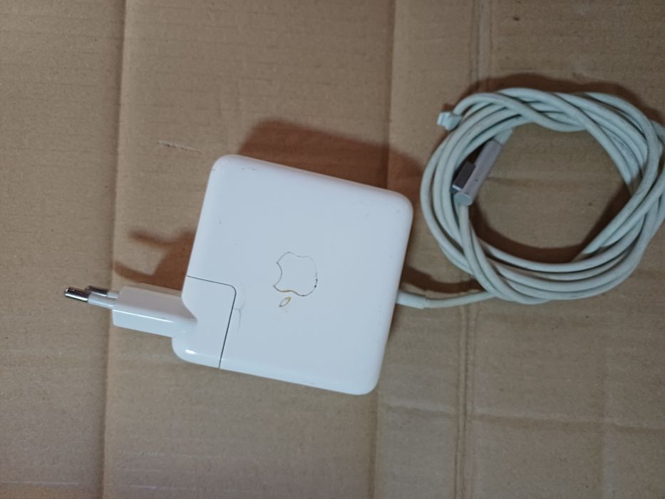 Alimentator Apple 16,5v  3,65A pentru Apple MACBOOK
Este testat

#7