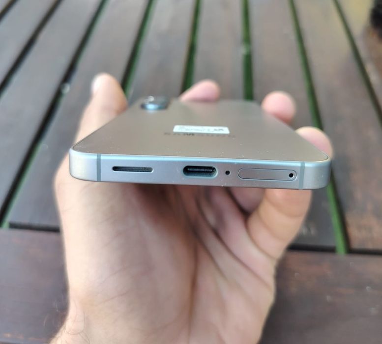 Samsung Galaxy S25 Silver Shadow Full Box