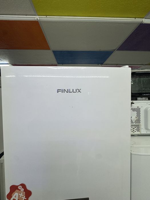 Хладилник със диспесър finlux