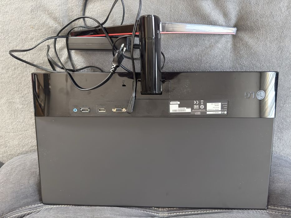 Монитор ,,LG"24"