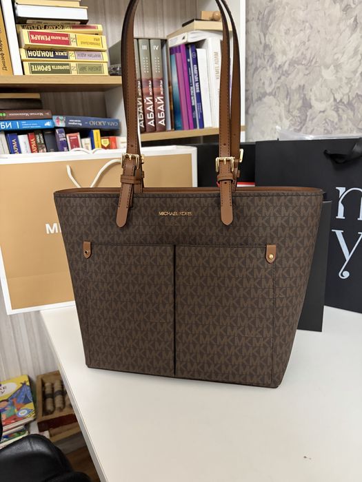 Сумка от майкл корс