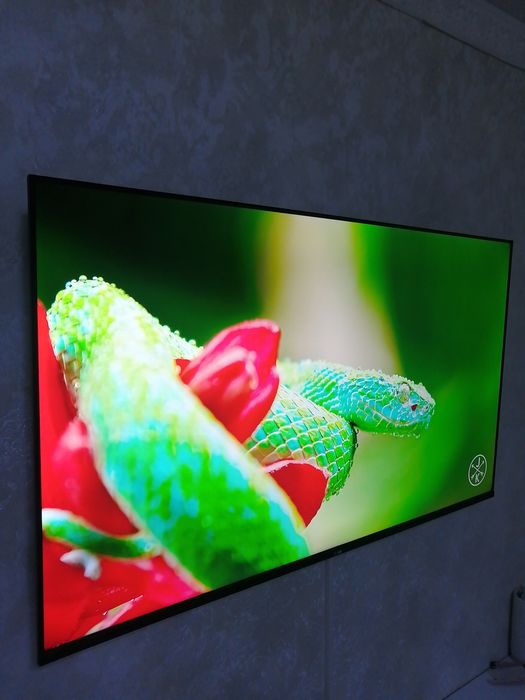 Продам смарт телевизор LG новый