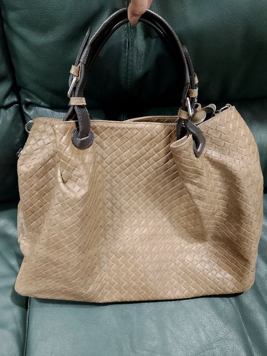 Продавам дамска чанта