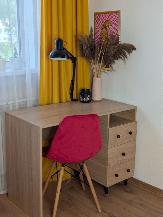 Продам стол письменный