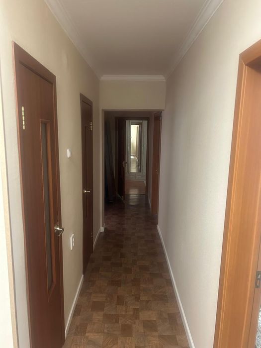 Продам квартиру 4 комнатную