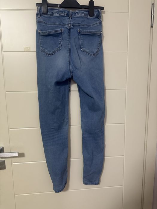 Сини скини дънки – размер 36 – много запазени