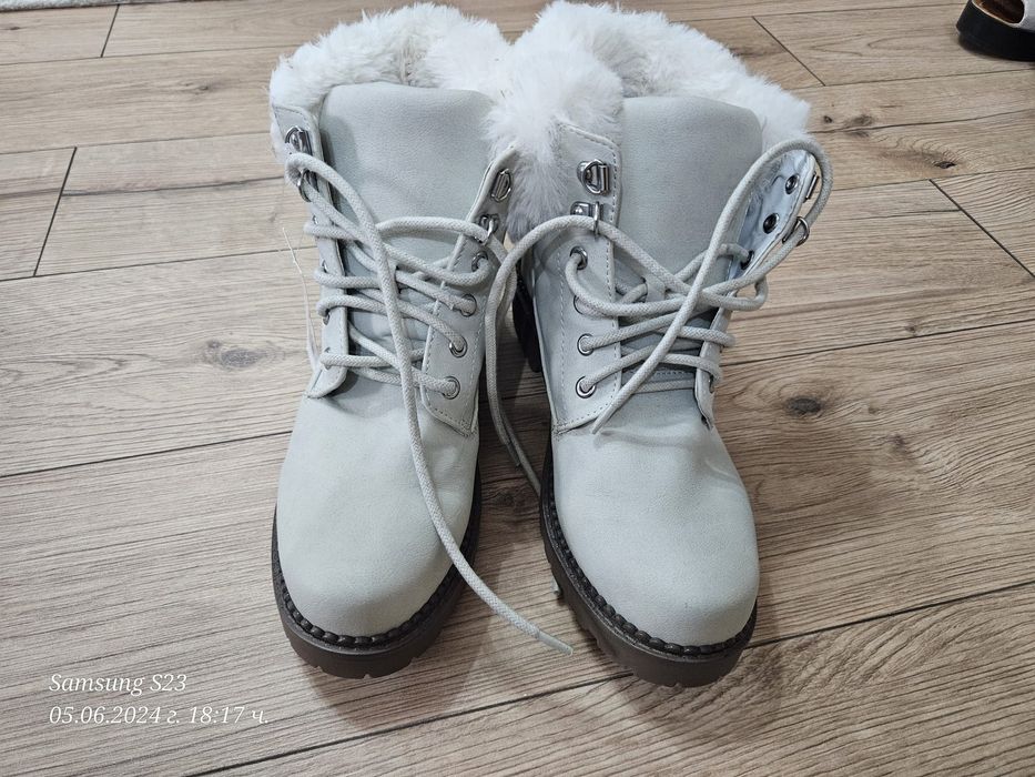 Детски обувки три чифта