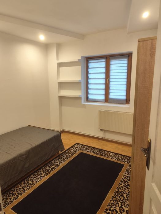 Apartament 2 camere decomand de închiriat