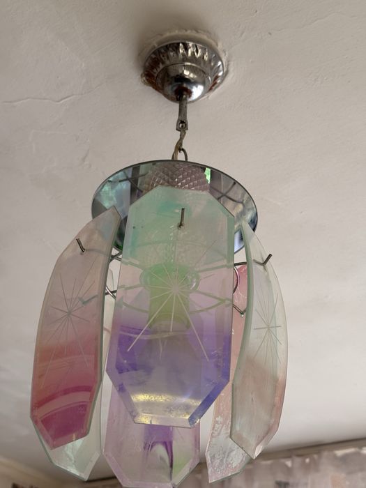 Отдам люстру бесплатно