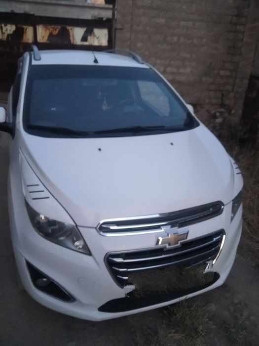 Mashina sotiladi sipark