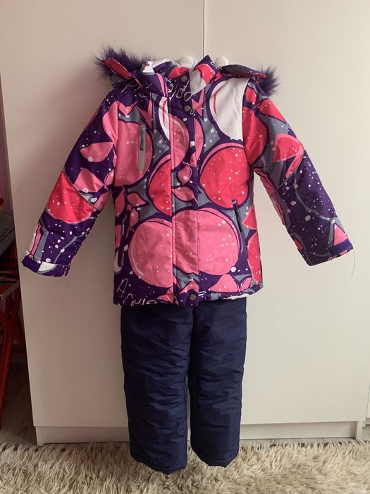 Зимняя куртка со штанами для девочки