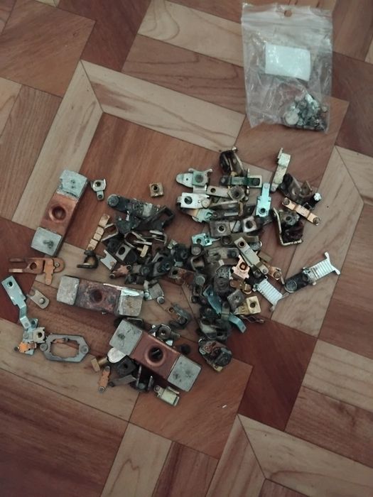 продават се за скрап