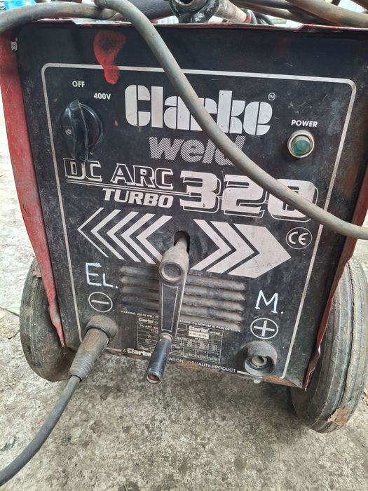 Aparat de sudura profesional Clarke Weld DC ARC 320 Turbo