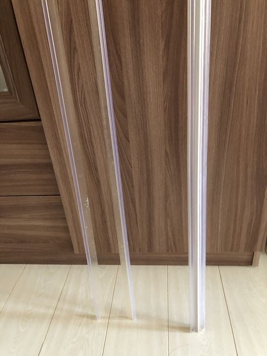 Уплотнитель F образный, для боковых дверей душ.кабины