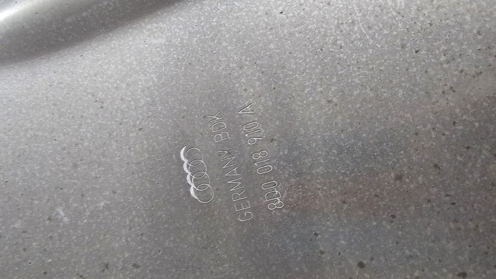 scut metalic volkswagen passat b5 b5.5

cod oe: 8d0 018 910 a