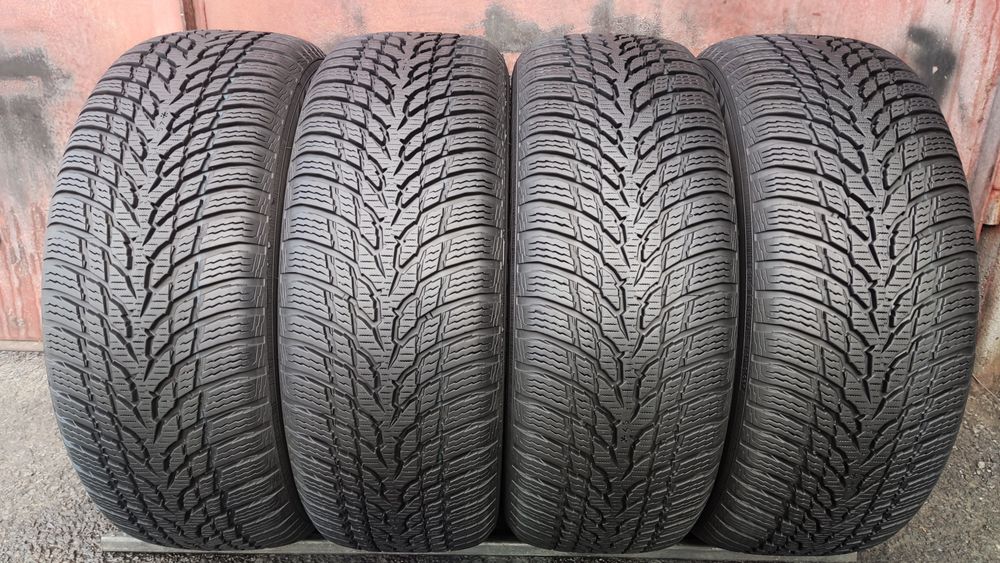 4бр. зимни гуми 205/55/16 Nokian Snowproof
dot24