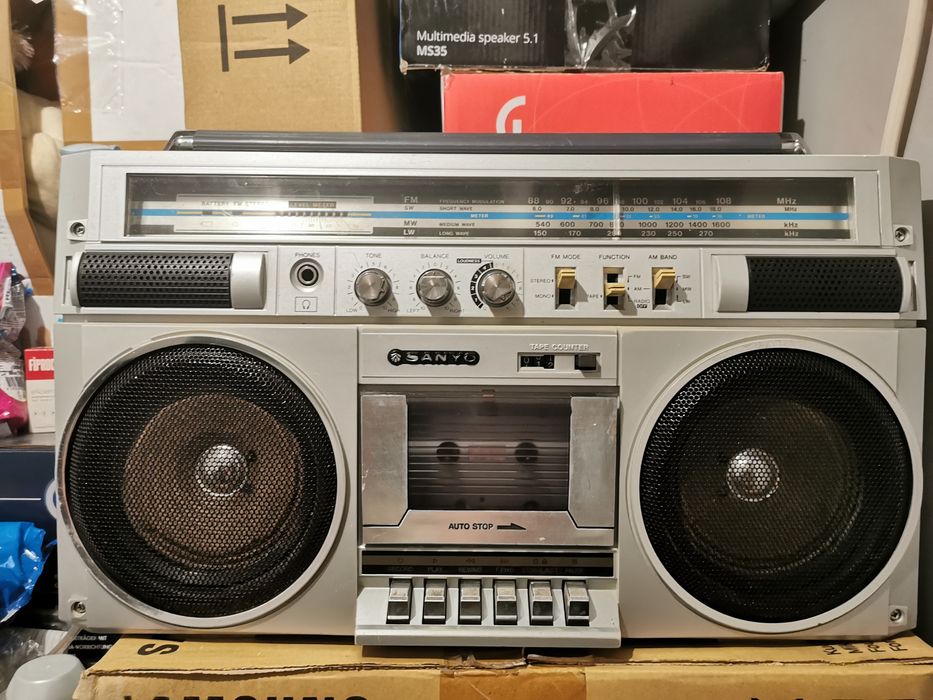 M 9930LU pentru colecție