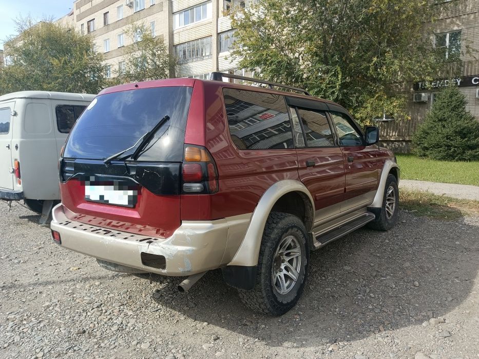 Mitsubishi Montero Sport