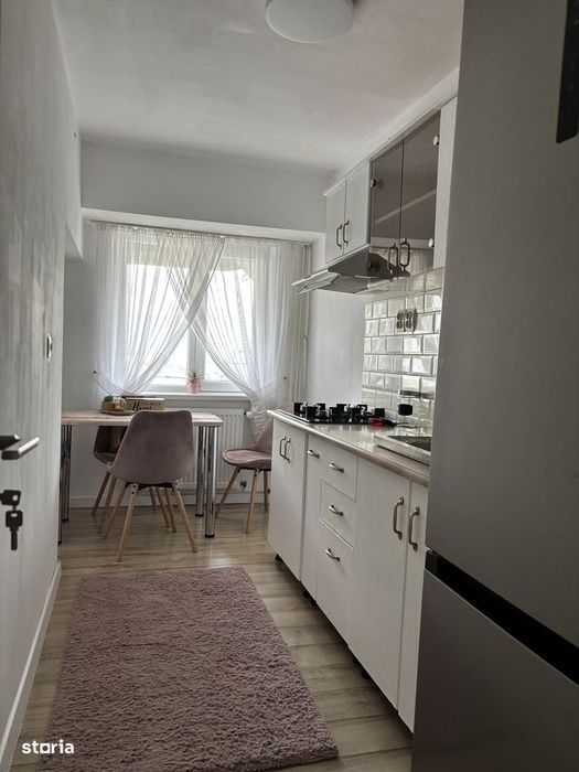 Apartament 2 camere de inchiriat Mega Mall