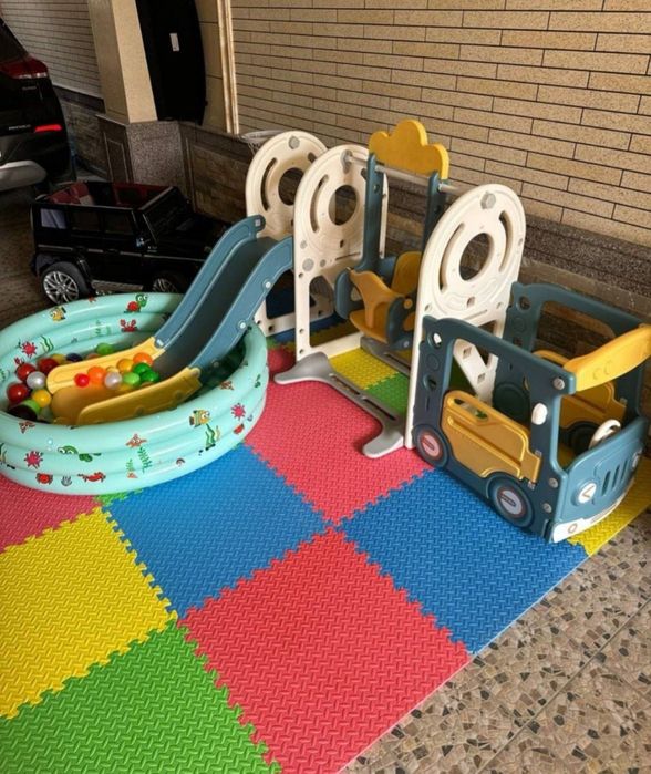 Горка качели много асартимент даставка бесплатная