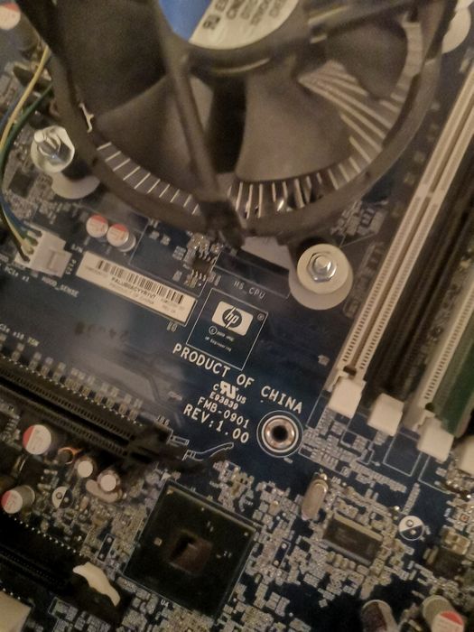 KiT PC  HP Q57 cu I5 540 quad ,cooler,4 Gb RAM,sursă HP doar 60 lei