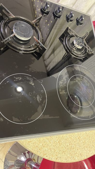 Продаётся варочная панель (газ + электричество)